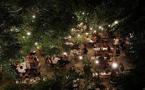 Η κοινή υπουργική απόφαση για την εστίαση δόθηκε στη δημοσιότητα το μεσημέρι της παρασκευής και σε αυτή εξειδικεύονται τα μέτρα δημόσιας υγείας σε χώρους εστίασης και ψυχαγωγίας. H Kya Gia Thn Estiash Kai Toys Xwroys Psyxagwgias Ola Ta Nea Metra H Ka8hmerinh