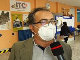 Questo sito utilizza cookie, anche di terze parti. Battipaglia Besta Gloriosi Primo Giorno Di Scuola Soddisfatto Il Dirigente Ricco Video Battipaglia 1929 Notizie Dalla Citta Di Battipaglia