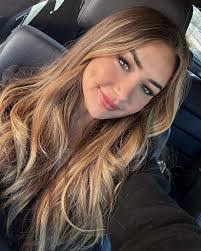 Rachel Rucker's Instagram, Twitter & Facebook