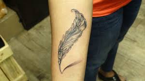 3d Realistic Feather Tattoo Google Search Feather Tattoo Black Feather Tattoo Leg Tattoos