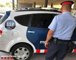 La policía nacional había pedido en las últimas horas la colaboración ciudadana, al tiempo que mantenía abierta una investigación que, en un primer momento, apuntaba a una. Detenido Un Hombre En Barcelona Por Presunta Implicacion En La Muerte De Su Madre Andalucia Informacion Todas Las Noticias De Sociedad