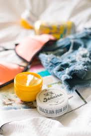 It's thick, comes in a large (seriously, it's 8.1oz) bright yellow tub, and you can't help but smile when you say the name. Pass Or Purchase Brazilian Bum Bum Cream Review Venti Fashion