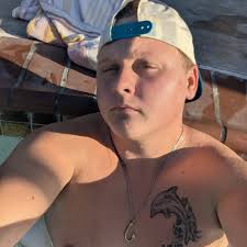 Gamer seeking partner in California