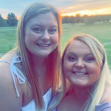 Amber Cantrell's Instagram, Twitter & Facebook