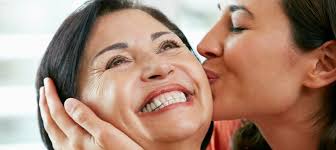 Las primeras celebraciones del día de la madre se remontan a la antigua grecia, donde se le rendían honores a rea, la madre de los dioses zeus. Dia De La Madre Mexico Historia Y Ideas De Regalos