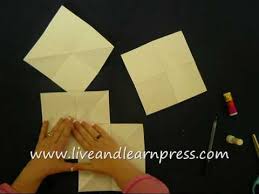 You can use white or colored paper, just don't use cardstock or it will be too thick to fold nicely. Learn How To Make This Foldable Minibook For Learn N Folders Lapbooking And Learn N Folder Notebooks Notebooking Caterpillar Book Mini Books Foldables