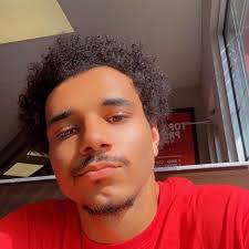 Conor McGregor wants Michael Chandler at the UFC White House event 😐 This  has to be the biggest scam in UFC history. For 4 years Conor has been  saying he'll fight Chandler