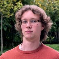 100+ profilů „Nikolas“