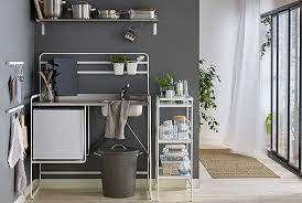 Bentuk kitchen set minimalis yang mengikuti panjang ruang membuat dapur ini terasa sangat menghemat tempat, dan fleksibel untuk diterapkan pada berbagai bentuk ruang. Pin On Kitchens