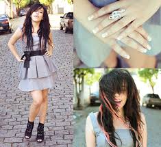 Bruna Vieira Jacris Prom Dress Arezzo Ankle Boot Lipstick And Bowtie Snake Ring With Ur Love Lookbook