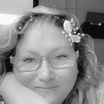 Ursula Platt's Instagram, Twitter & Facebook