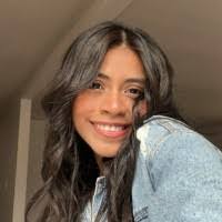 Elba Manzo's Instagram, Twitter & Facebook