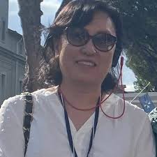 뉴욕주 버팔로 근교. 백인 비율이 더 많은 동네인데 사람들은 매우 나이스해. 눈 많이 내리기로 유명한 곳인데 요 근래 몇년은 날씨가 좀  바뀌는 느낌. 여름 날씨는 정말 좋아. 집값 괜찮고 학군도 괜찮고 애들