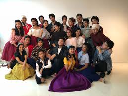 It consists of petaling jaya's sections 22 and 22a and is mainly a residential area dating from the mid 1970s. Smk Damansara Utama Presents Summer Love Kakiseni