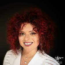 Tiffany Samples's Instagram, Twitter & Facebook