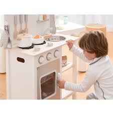 It is the first estimate th… New Classic Toys Kitchenette Bon Appetit White Silver New Class