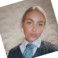 Shannon Ingham's Instagram, Twitter & Facebook