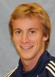 Hulse qualifies for CIS championship in 1,000m; Gaels sweep top five  positions in women's 1,500m