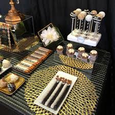 Wedding Sweets Table Bride And Groom Pretzels Chocolate Covered Strawberries Cake Pops Sweets Table Wedding Wedding Sweets Wedding Party Table Centerpieces