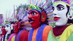 Dia kejut orang katil sebelah dengan muka. Mengapa Ondel Ondel Punya Wajah Yang Seram Begini Sejarahnya Tribun Travel