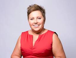 Dorota wellman to polska dziennikarka, prezenterka i prowadząca programów telewizyjnych i prywatnie dorota wellman związana jest z krzysztofem wellmanem, z którym ma syna jakuba. Dorota Wellman W Klapkach Do Pracy D Facebook