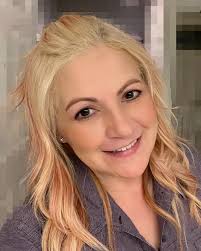 Kim Pagan's Instagram, Twitter & Facebook