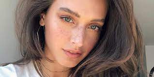 Online dating (or internet dating) is a system that enables people to find and introduce themselves to potential connections over the internet, usually with the goal of developing personal, romantic, or sexual relationships. Jessica Clements Wiki Bio Age Net Worth Height Boyfriend Dating Jessica Clement Jessica Jessica Jane
