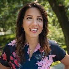 Amanda Hill's Instagram, Twitter & Facebook