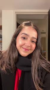 Vivian Monzon's Instagram, Twitter & Facebook