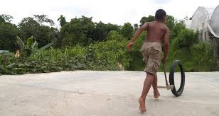 Esto atraerá a los menores al lugar donde se realizan los juegos y también facilitará iniciar un Juegos Tradicionales Dominicanos Corriendo Gomas A Photo On Flickriver