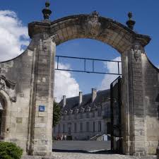 Votre pratique du sport et votre sensibilité à la mode seront bien évidemment de réels atouts pour occuper ce poste de vendeur dans l'univers du interaction saintes recrute pour son client un employé libre service en fruits et légumes sur st jean d'angely. Archives Des What To Do In Saint Jean D Angely Vals De Saintonge