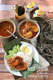 It is commonly found in malaysia, where it is considered the national dish, and also popular in neighbouring countries such as singapore; Masam Manis Nasi Lemak Berlauk Orang Bujang Resep Masakan Asia Nasi Lemak Makanan