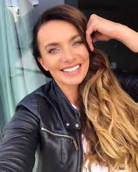 Amanda needs a serious guy that can leads to marr!@g€😍