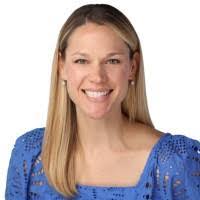 Laura Monette's Instagram, Twitter & Facebook