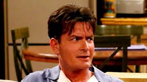Find more charlie sheen pictures, news and information below. Charlie Sheen Was Macht Charlie Harper Aus Two And A Half Men Heute Video Stern De