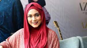 Thalita latief beberkan permasalahan rumah tangganya kepada maia estianty. Thalita Latief Berhijab Gak Bisa Dipaksakan News Entertainment Fimela Com