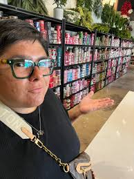 If there's one thing I know…it's ribbon! From solids to stripes to polka  dots and paisleys, Miss Cayce's has it all!! If you're ever in Midland,  Texas and need some ribbon they