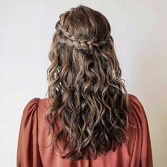 30 Prettiest Half Up Half Down Prom Hairstyles for 2026
