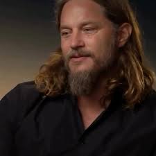 How Handsome is he , 🤗 for fans 👀🧜‍♀️❤