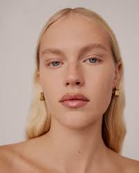 No wonder Nick Knight is my favorite creator 🌟🖤💥 Via @nick_knight So  thrilled to show you this Fashion Film of the beautiful @sola5532