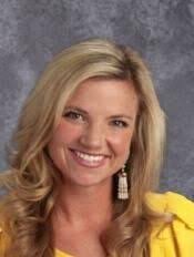 Bondurant's Fell, Middle School Counselor of the Year, finds a career  giving back