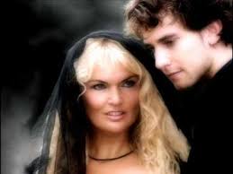 And I am telling you Jennifer Hudson (Angelique Beauvence sings " And I am  telling you")