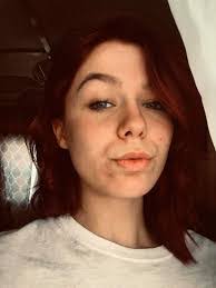 Mari Russell's Instagram, Twitter & Facebook