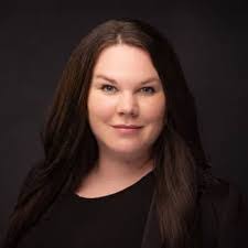 Ashley Carlile's Instagram, Twitter & Facebook