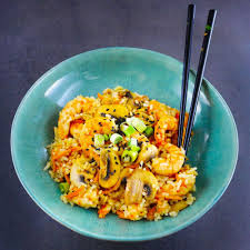 Riz Saute Aux Crevettes Legumes Ail Et Gingembre La Cerise Sur Le Maillot Recette Riz Saute Gingembre Recette Riz Au Crevette