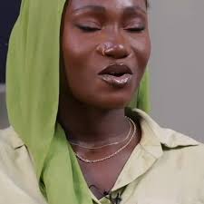 All my friends are thieves. Every single one of them. Starting with  @pretty_saadatu