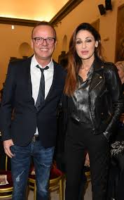 Jun 12, 2021 · anna tatangelo, ospite di belve, ha risposto a quasi tutte le domande della giornalista francesca fagnani.la cantante, ovviamente, non ha potuto non parlare della fine della sua lunga storia d'amore con gigi d'alessio e ha ammesso che, della loro vita insieme, non le manca nulla. Gigi D Alessio Eta Altezza Peso Ex Moglie Tutti I Figli Tuttivip