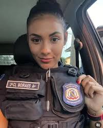 I'm 42| Single policewoman from USA 🇺🇸