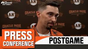 Giants erupt offensively in blowout win over Milwaukee Brewers