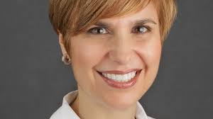 Lora Breen's Instagram, Twitter & Facebook